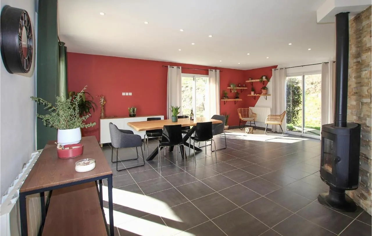 Stunning Home In La Valla En Gier With Wifi La Valla-en-Gier