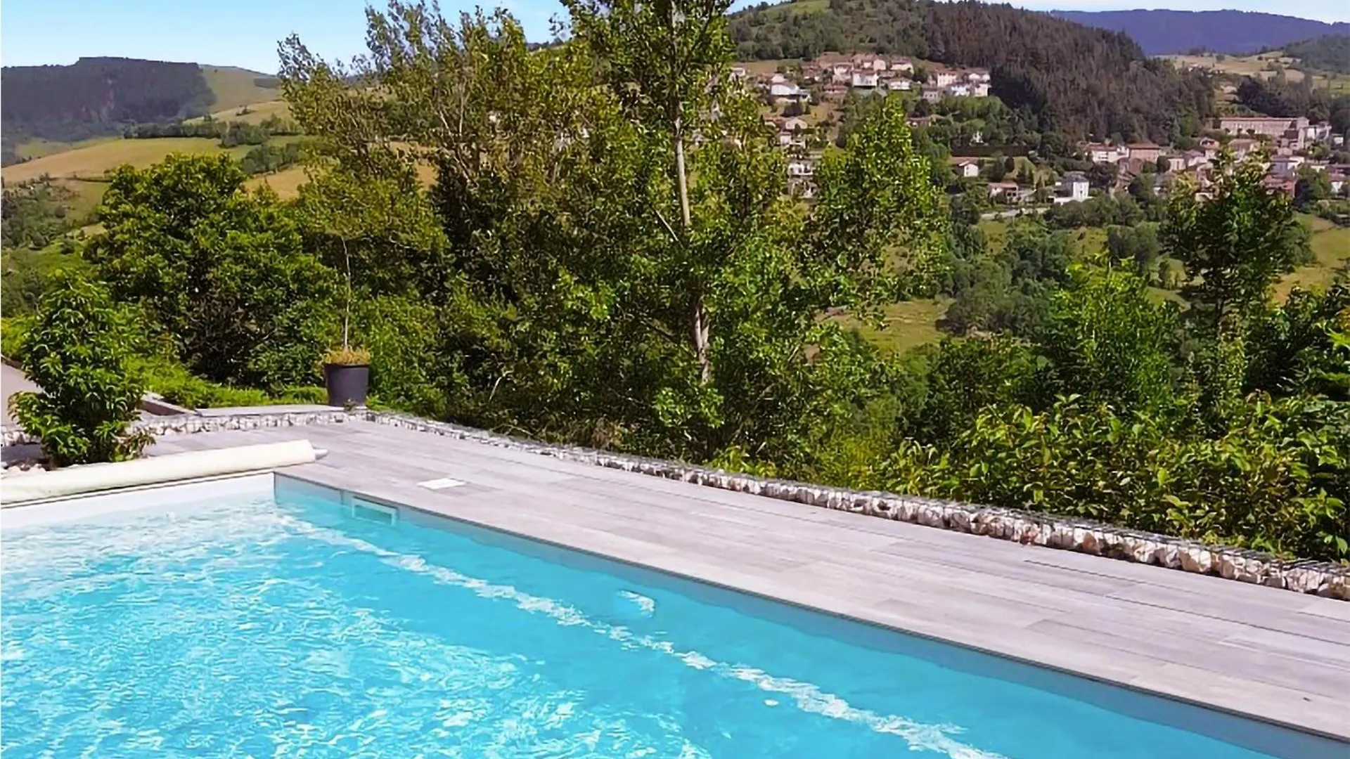 Stunning Home In La Valla En Gier With Wifi France